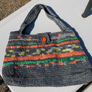 Crochet plarn large over the shoulder tote or beach bag.